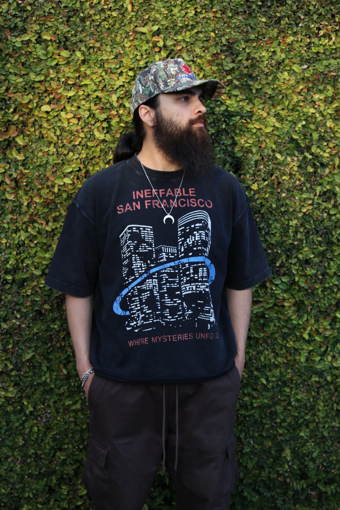 'WHERE MYSTERIES UNFOLD' CROPPED/RAW HEM TEE